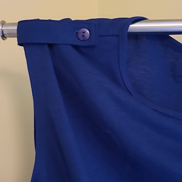Sleeveless tunic, Royal blue, size x-small new condition. Never worn. - Picture 3 of 9